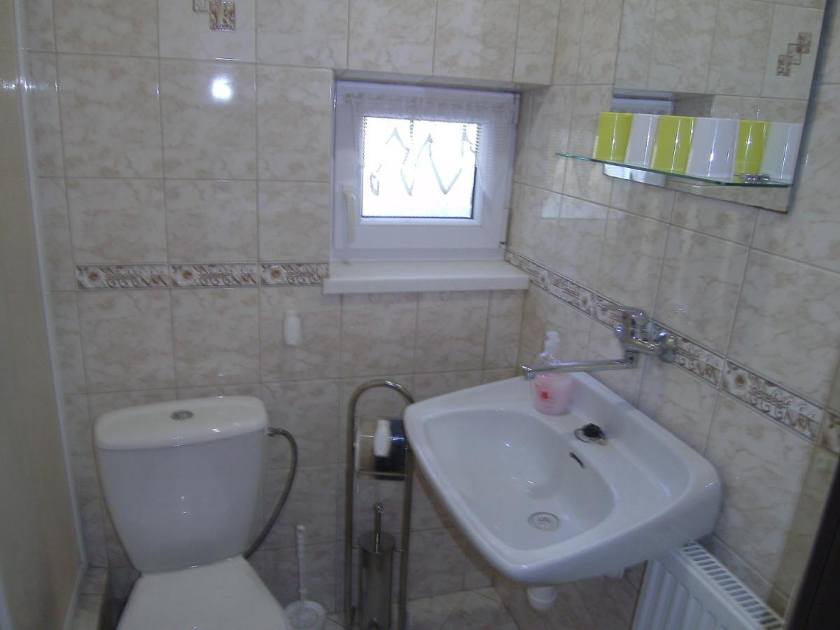 Apartman Ludmila Huncovce Exterior photo